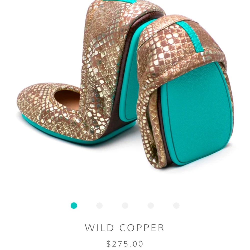 Beautiful copper snake Tieks size 10 almost perfect